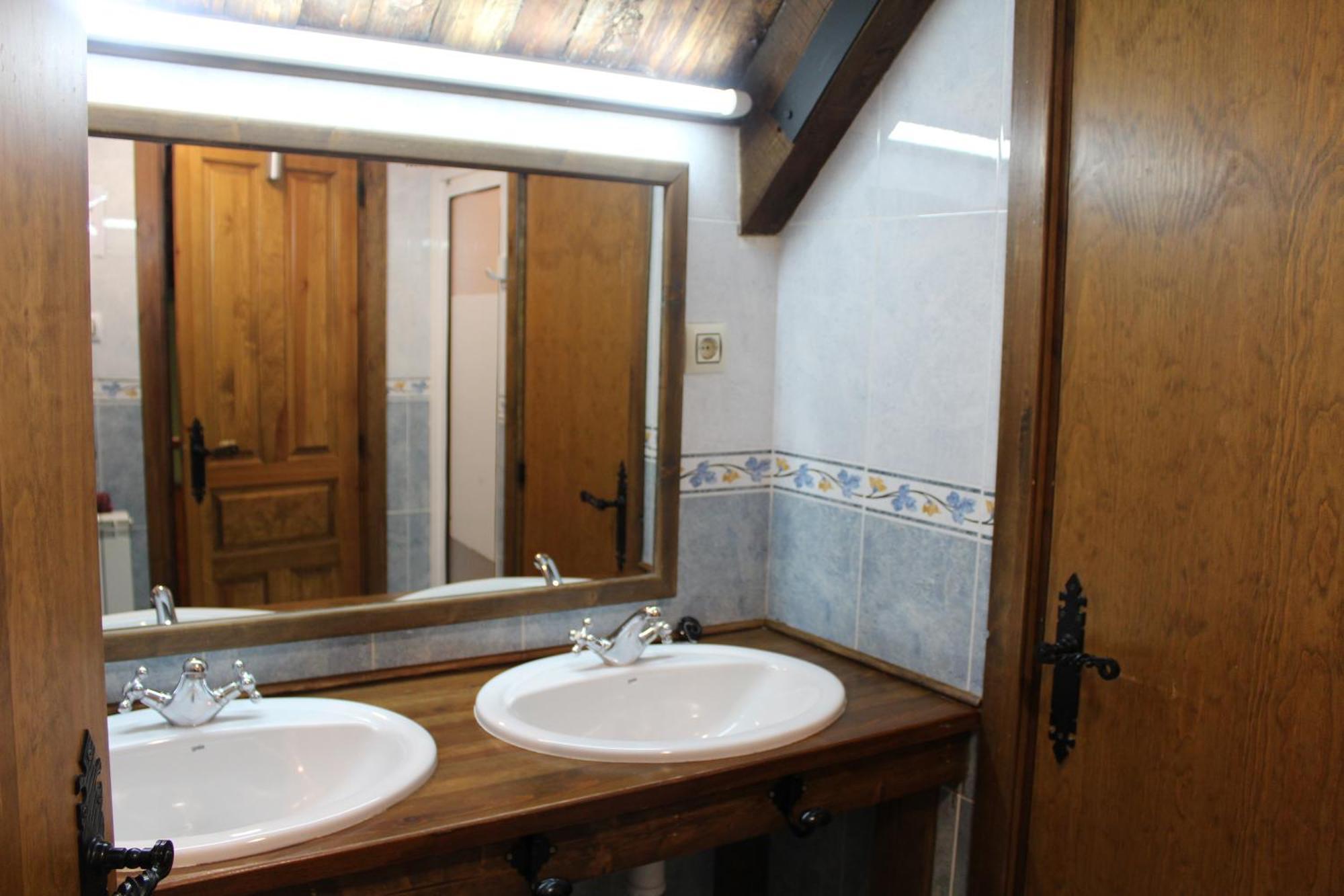 Albergue-Refugio Sargantana Canfranc Szoba fotó