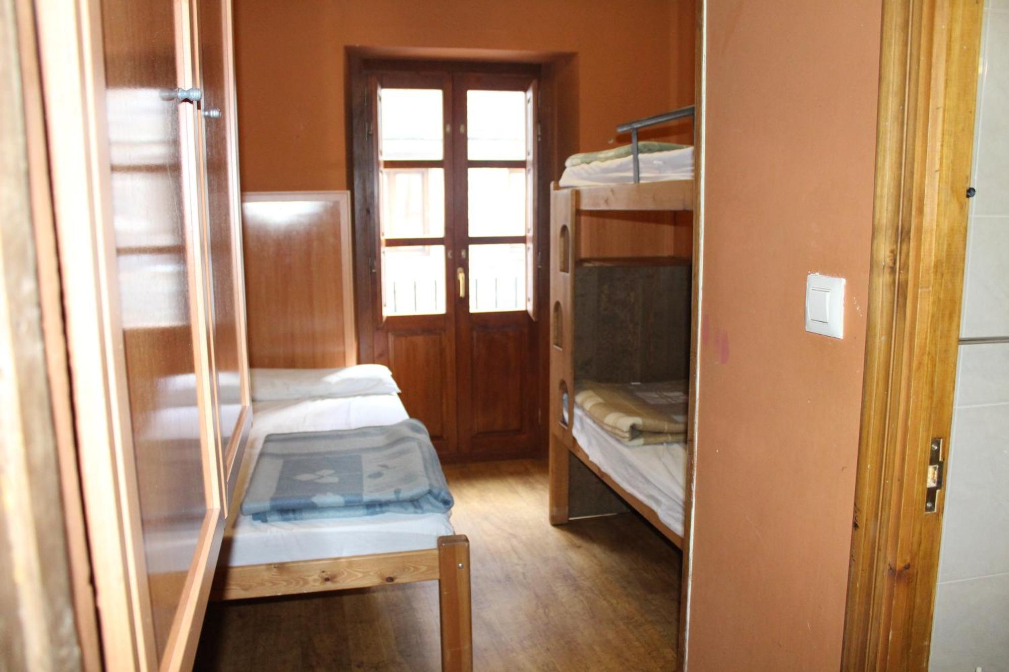 Albergue-Refugio Sargantana Canfranc Szoba fotó